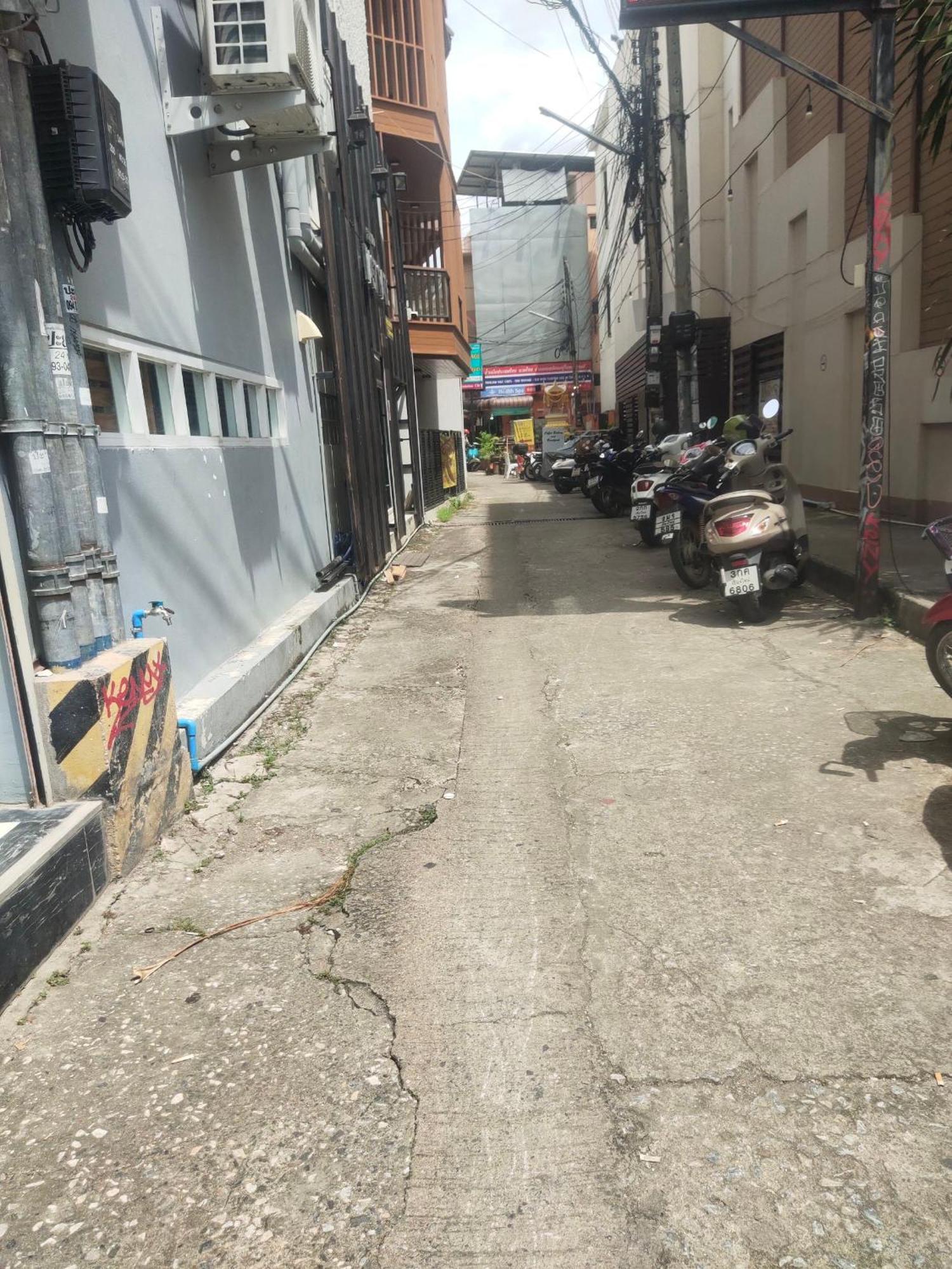 Eastgate — Photos 2